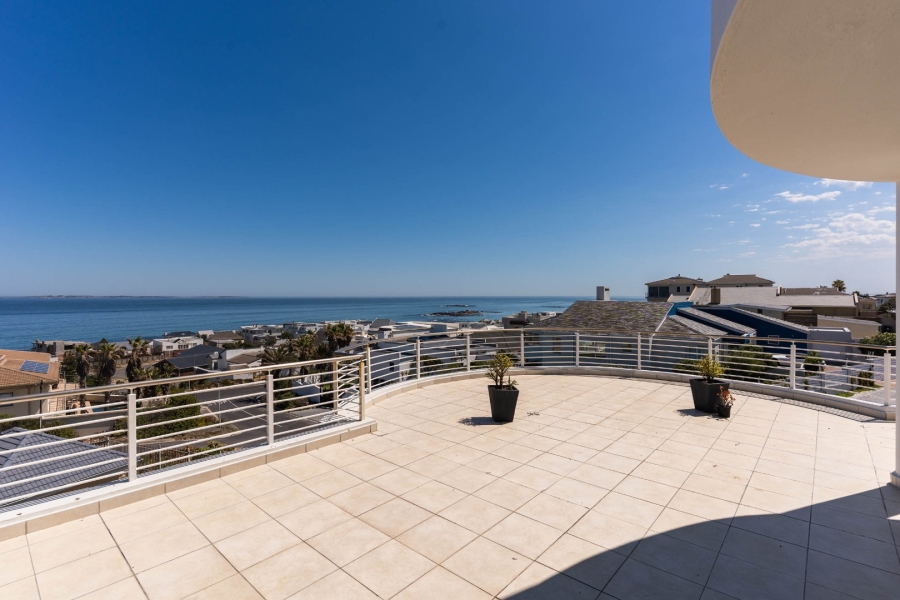 3 Bedroom Property for Sale in Bloubergstrand Western Cape